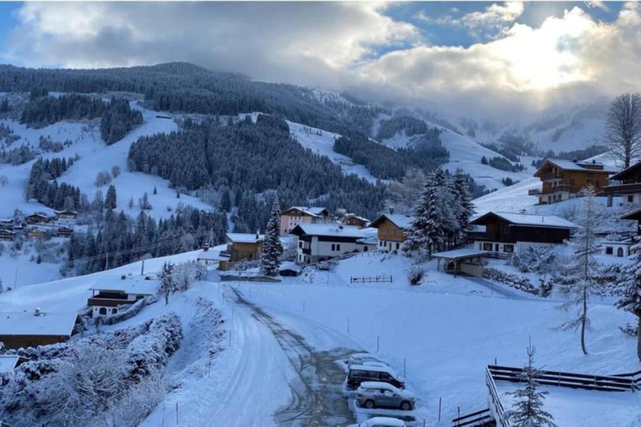 Appartement Mit Balkon Und Hallenbad Maria Alm am Steinernen Meer Bagian luar foto