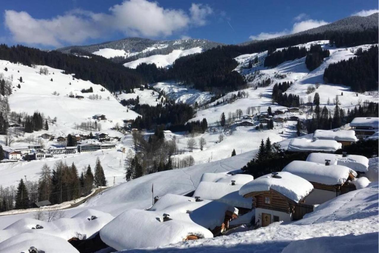 Appartement Mit Balkon Und Hallenbad Maria Alm am Steinernen Meer Bagian luar foto