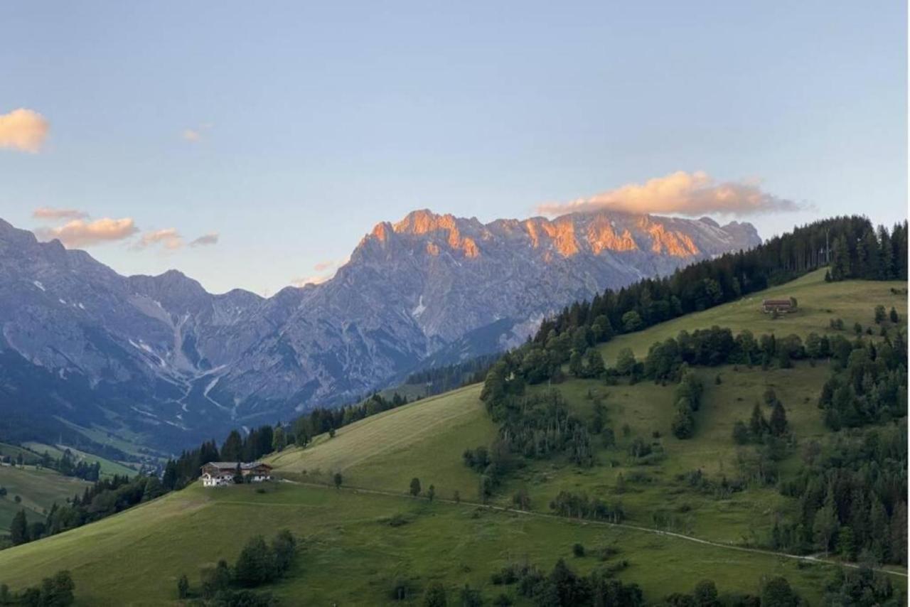 Appartement Mit Balkon Und Hallenbad Maria Alm am Steinernen Meer Bagian luar foto